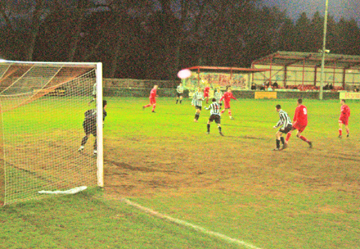 Shane O'Neill goes for goal